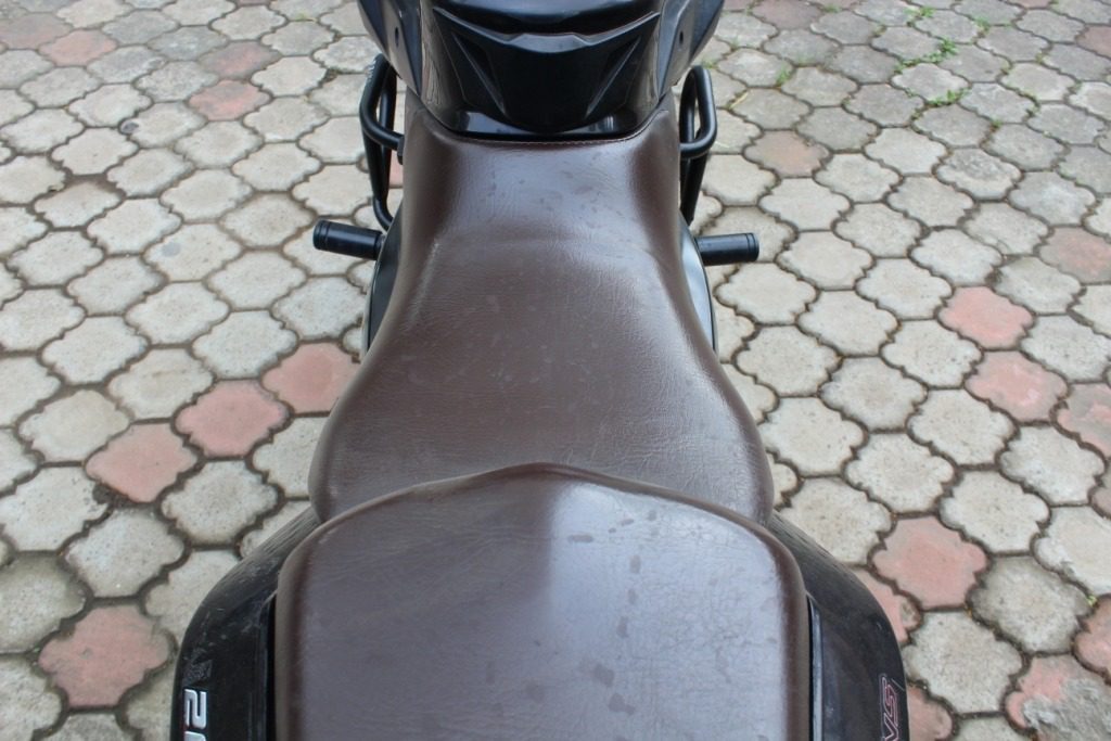 bajaj-pulsar-200-ns-bike-seat-cover